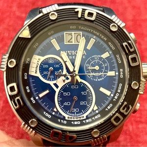 Impressive Invicta reserve with leather band